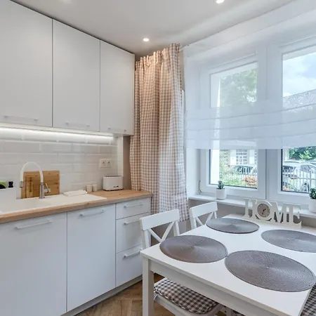 Apartment Deluxe Corner Jagiellonska By Bookinghost